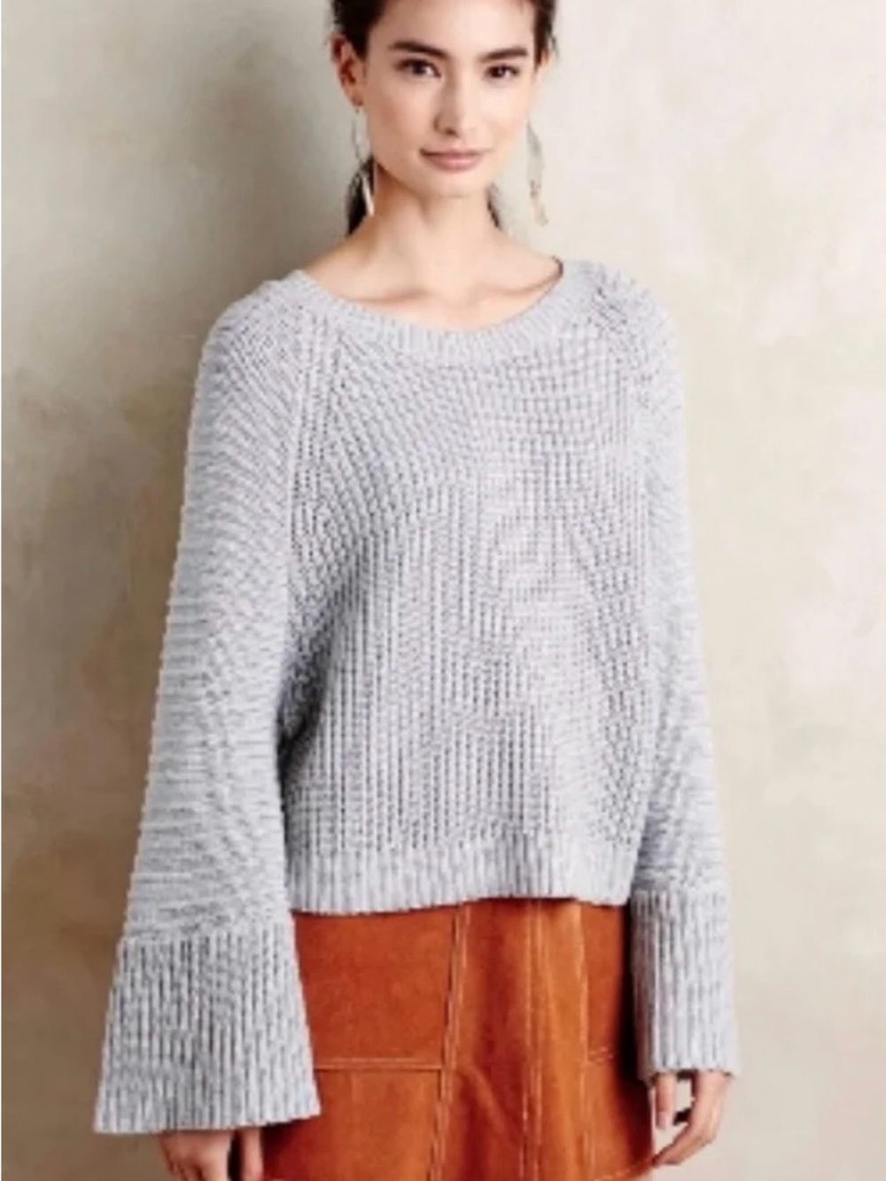 Isy & KI Light Gray Crewneck Knit Sweater with Flared Cuffs size XS